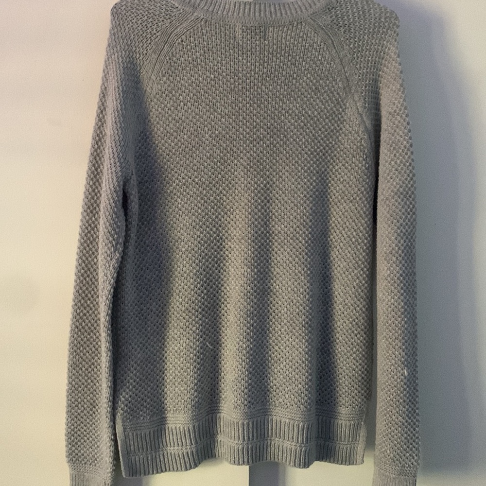 Gray sweater - Picture 2 of 2